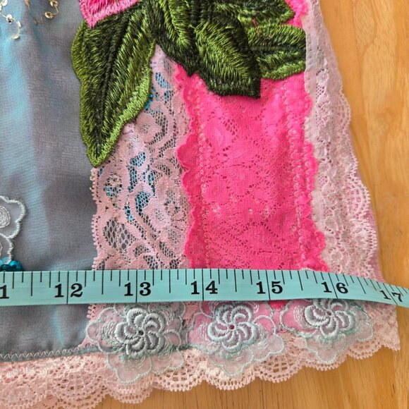 Garden of Roses Velvet Blouse | Roselani Jasmin | Size Small - Picture 11 of 11